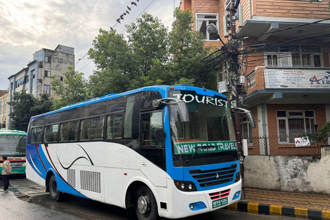 Katmandu: bilet na luksusowy autobus turystyczny do Pokhary