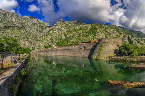 Dubrovnik: Montenegro Day Trip with Boat Ride