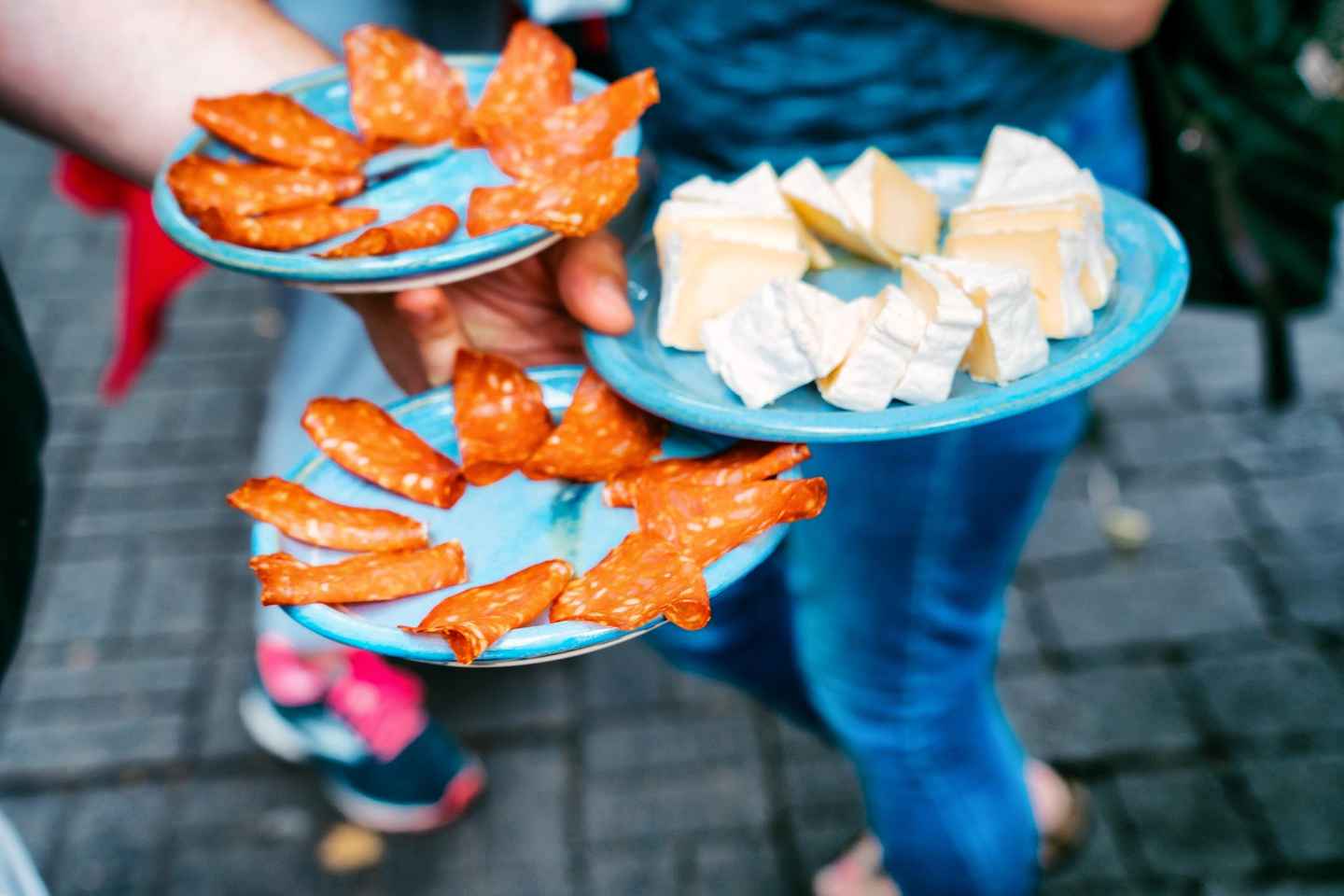 西港美食之旅：舌尖上的饕餮盛宴