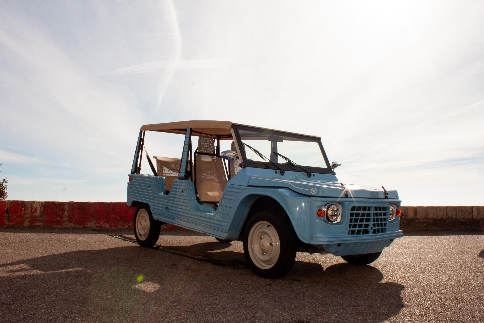 Nizza: Tagesmiete eines Oldtimer Méhari zum Selbstfahren