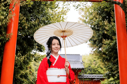 Kyoto: Arashiyama Kimono Rental with Free Hairstyling Premium Kimono Upgrade (Furisode / Samurai Hakama)