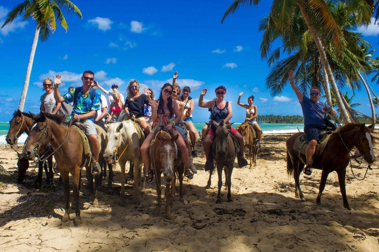 Punta Cana: Horseback Scenic Adventure to Montaña Redonda