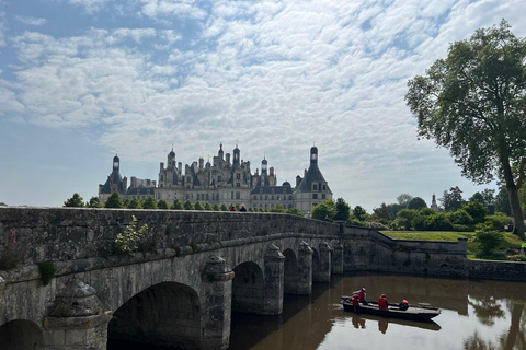 Loire Valley: Leonardo da Vinci & Renaissance Castles Tour Premium Minivan (2–6 PX)