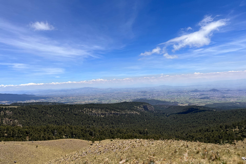 From Mexico city: Hike in Toluca's mountain (private tour) Toluca's Snowy Mountain: Private 8 kilometers Hike