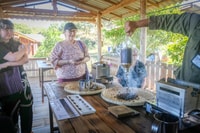 Chiang Mai Coffee Farm , 4WD, trekking, arrostimento fai da te e birra. - Hizvo