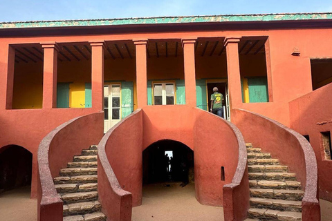 Saly: Dakar City and Goree Island Tour with Pickup