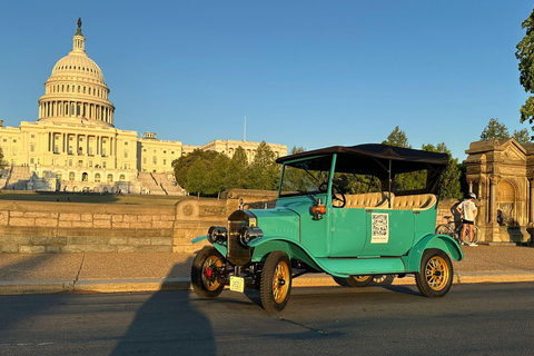 Washington, DC: Monuments & Memorials Tour in a Vintage Car