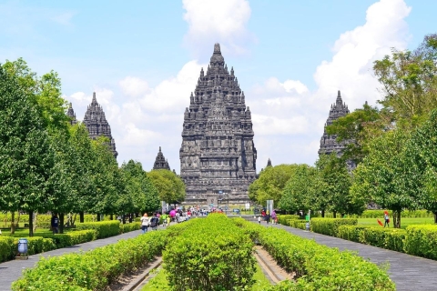Von Yogyakarta aus: Ein-Tages-Reise nach Borobudur und Prambanan