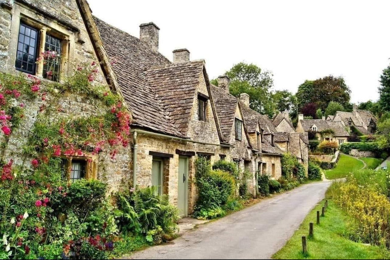 Excursão privada de um dia às inesquecíveis aldeias de Cotswolds e Windsor