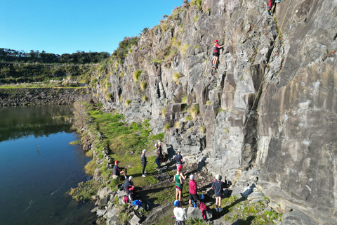 Escalada en roca al aire libre en AucklandMedio día - Escalada en roca al aire libre en Auckland