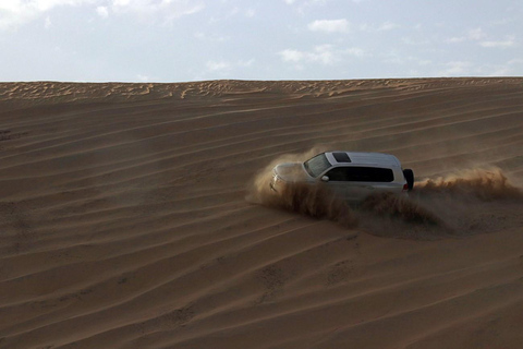 Qatar: Overnight Desert Adventure, Dune Bashing & Camp Stay
