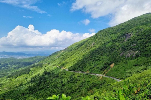 Hoi An/Da Nang: Transfer naar Hue via Hai Van Pass Privé AutoHoi An/ Da Nang : Transfer naar Hue via Hai Van Pas & Lang Co