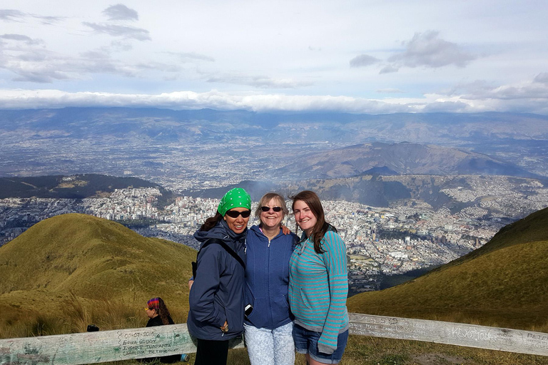 Quito Full-Day: Teleférico, Old Town & Middle of the World