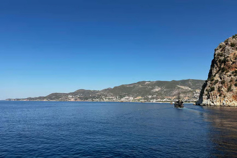 Alanya: Pirate Boat Tour with Swimming Stops & Caves PİRATE BOAT NO TRANSFER