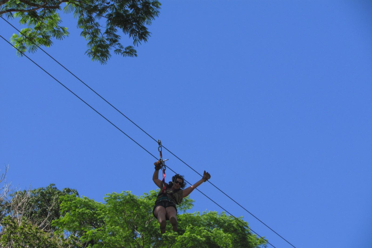 Privé: Puerto Plata Zip-Line Thrill ExperiencePrivé: spannende zip-line-ervaring in Puerto Plata