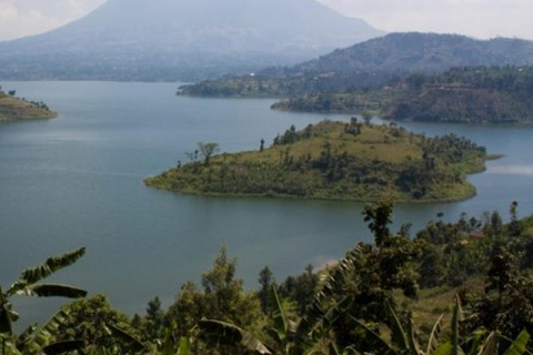 Kigali: Gorilla Guardian Village & Twin Lakes Day Trip