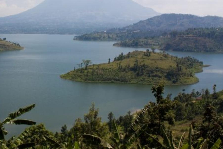 Kigali: Gorilla Guardian Village & Twin Lakes Day Trip