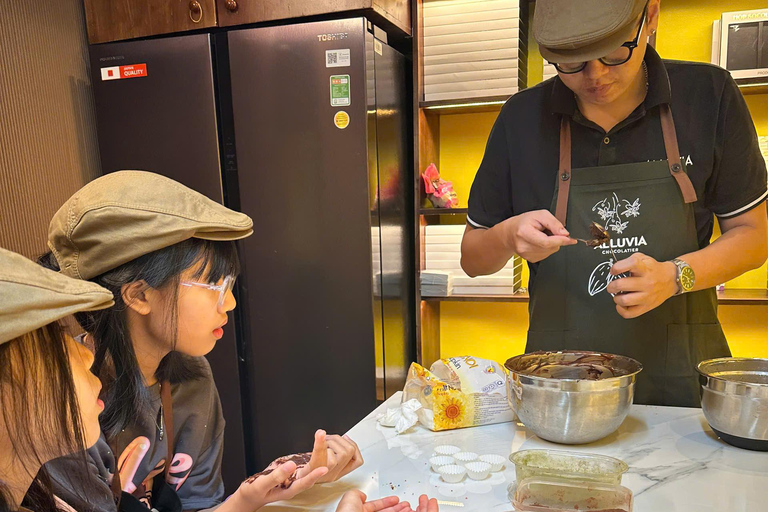 Hanoi: Chocolate Bean to Bar Making Workshop