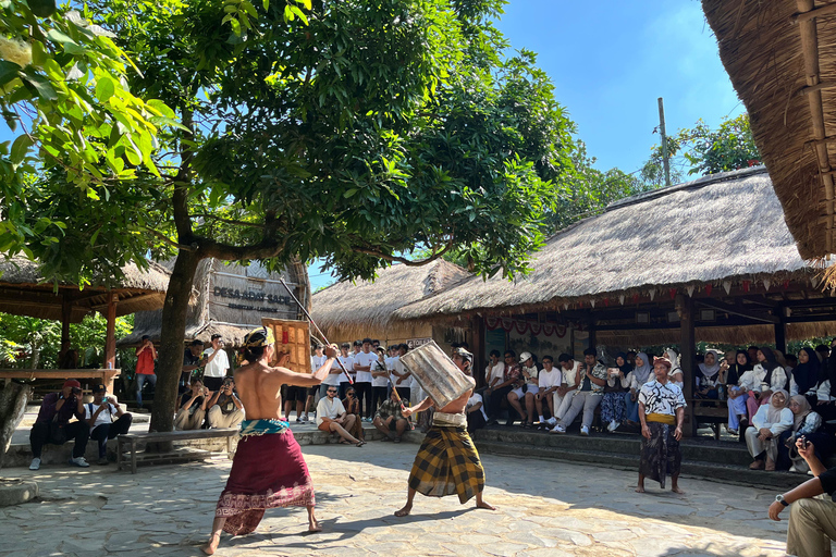 Lombok: Car Hire With Driver LUXURY CAR 10 HOURS