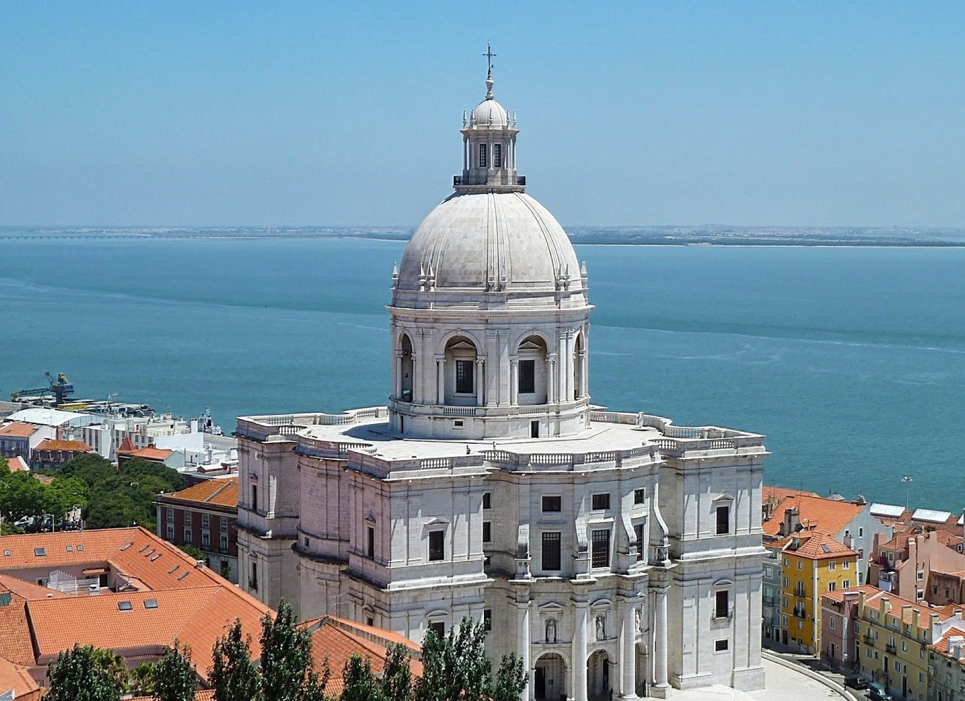 Lissabon: Privat sightseeingtur i en vintage tuk tuk