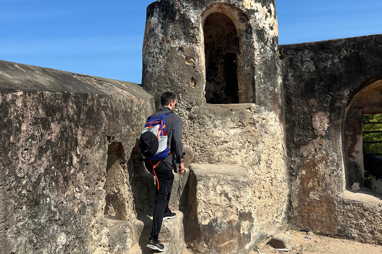 Mombasa: Fort Jesus, Old Town, and Spice Market Tour
