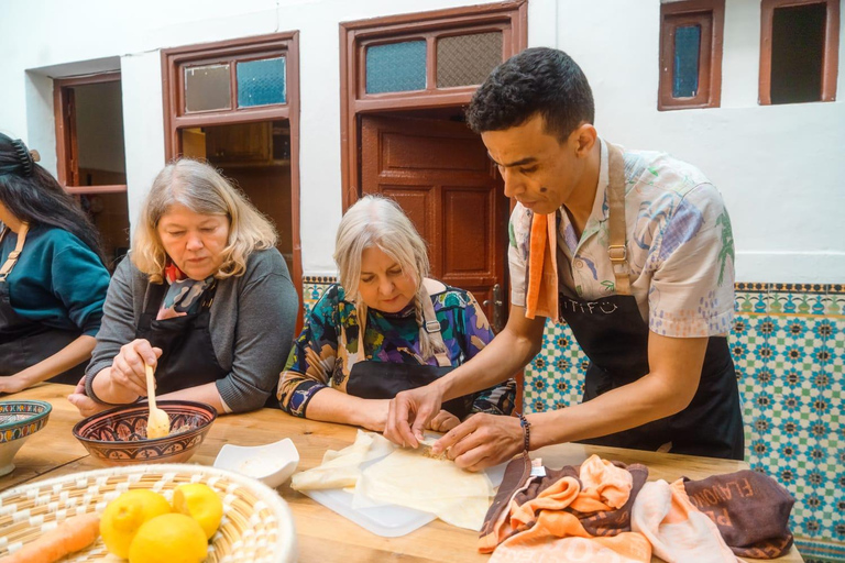 Matlagningskurs i marockansk mat med en lokal kock i Marrakech