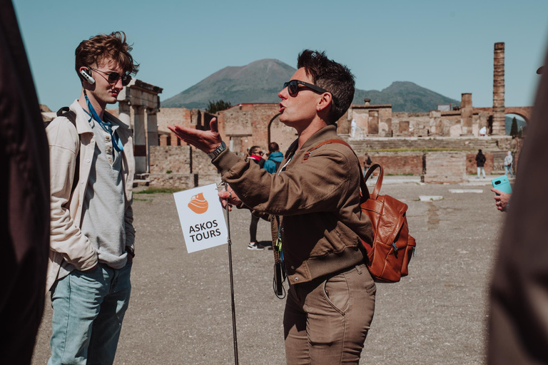 Pompeii: Guided Tour and Tasting Experience inside the Ruins