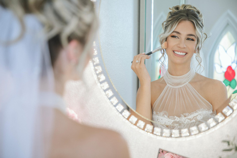 Vegas – Hochzeit oder Erneuerung des Eheversprechens in der Storybook Wedding ChapelVegas - Hochzeit oder Erneuerung des Eheversprechens in der Storybook Wedding Chapel