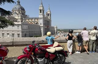 Highlights von Madrid: Private Vintage-Sidecar-Tour (1 Stunde)