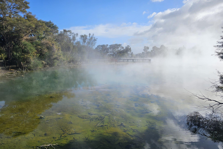 From Auckland: Lake Taupo and Rotorua Private Day Tour