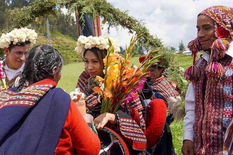 Traditionell inka-bröllopsceremoni i Heliga dalen