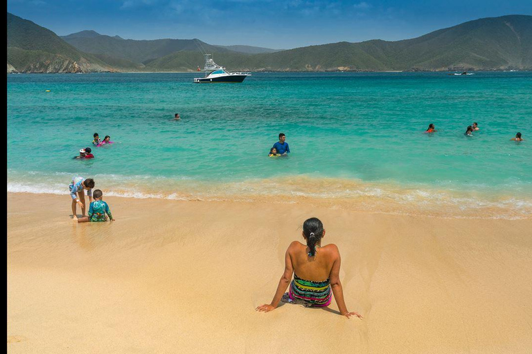 Park Tayrona: Wycieczka grupowa na plażę Crystal Beach