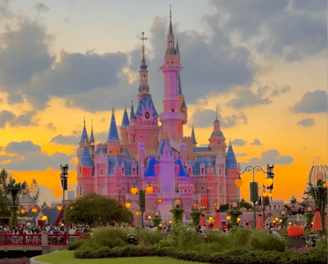 Shanghai: Disneyland Resort Eintrittskarte mit 8 Attraktionen