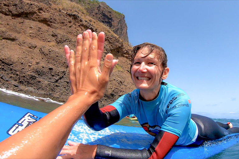 Madeira: clases de surf para todos los nivelesMADEIRA: Clases de surf para todos los niveles