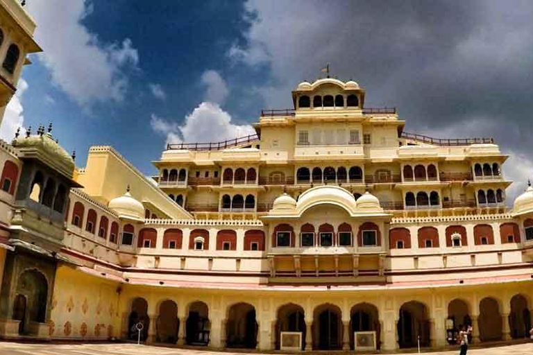 Full Day Jaipur Tour By Car With Professional Guide