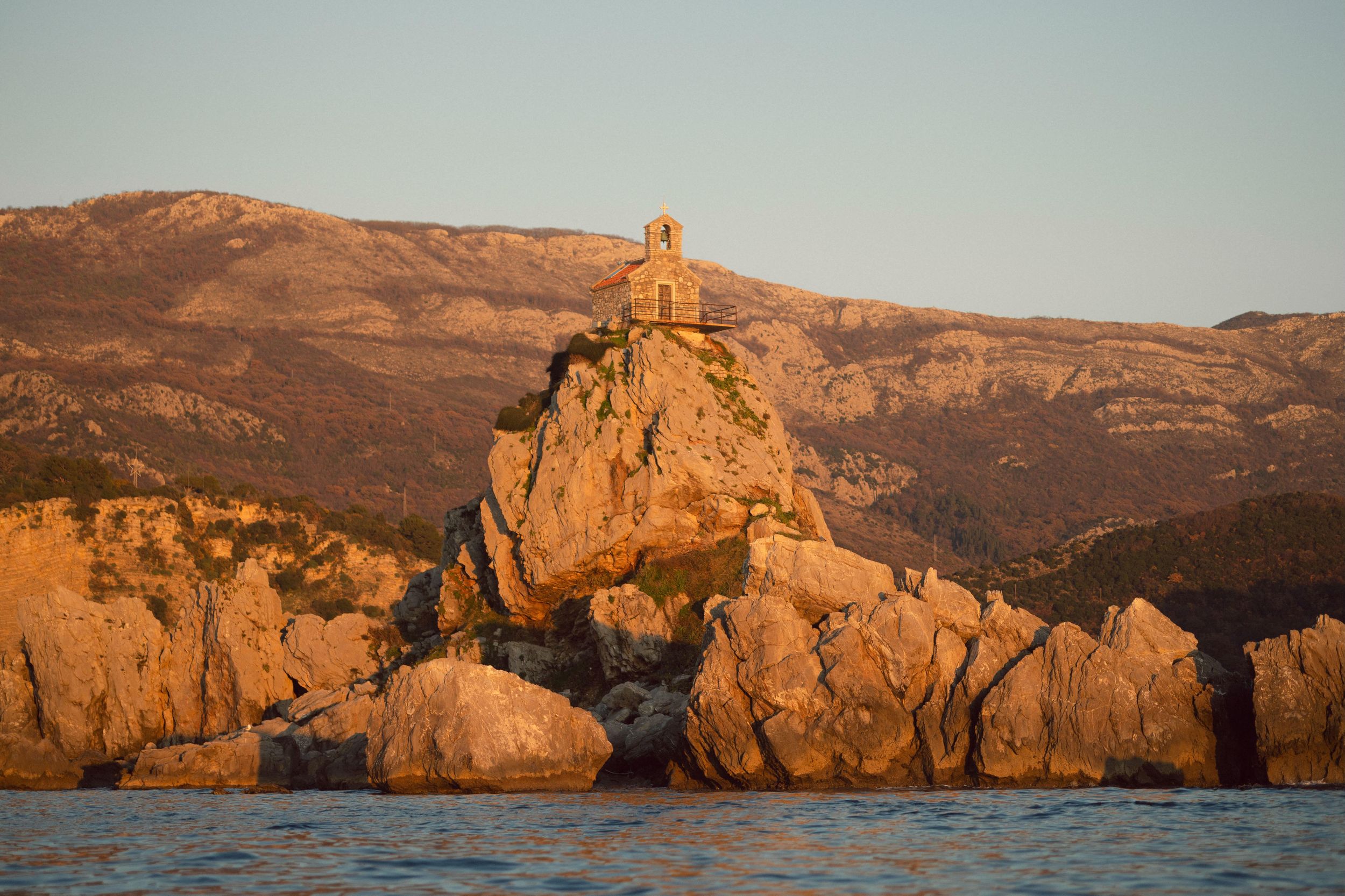 Budva: 18 km lange Mini-Meereskajak-Expedition zu den Petrovac-Inseln