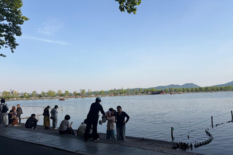 Hangzhou: West Lake Half-Day Tour with Boat Ride