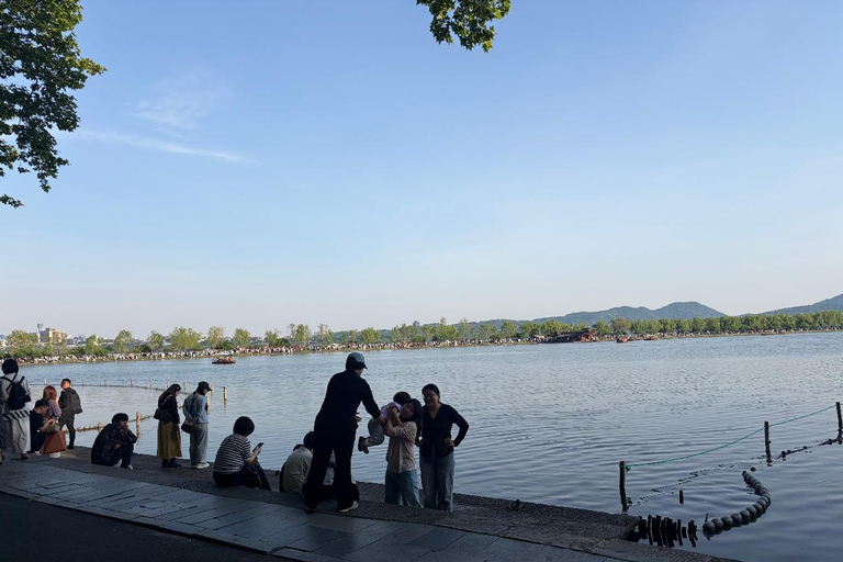 Hangzhou: West Lake Half-Day Tour with Boat Ride