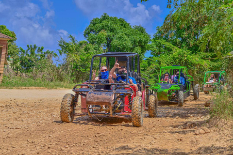 Punta Cana: Excursão off-road na Praia Macao com veículos todo-o-terrenoPunta Cana: Passeio Off-Road na Praia Macao com veículos todo-o-terreno