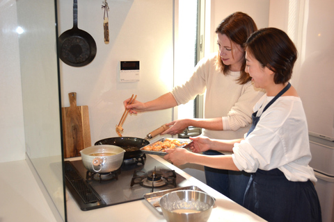 From Scratch: Traditional Udon & Tempura Making in Nagoya
