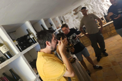 Zwischen Schluchten und Aromen: Cuenca probieren (gastronomische Tour)Zwischen Schluchten und Aromen: Cuenca kulinarisch entdecken (Gastronomietour)