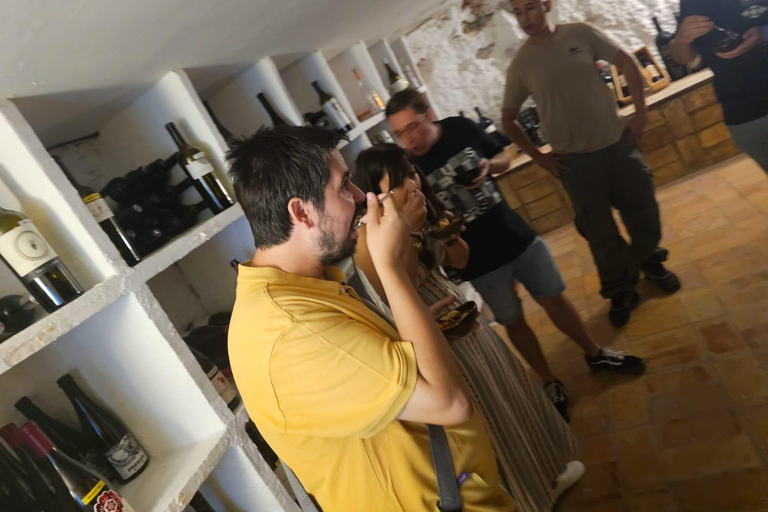 Zwischen Schluchten und Aromen: Cuenca probieren (gastronomische Tour)Zwischen Schluchten und Aromen: Cuenca kulinarisch entdecken (Gastronomietour)