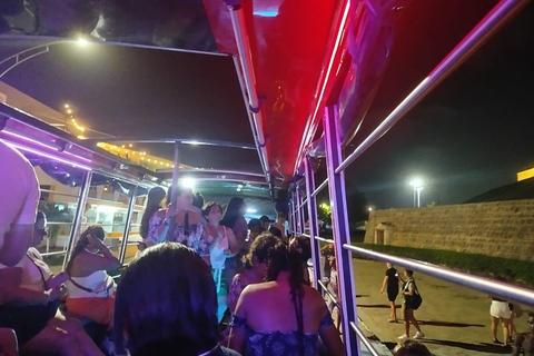 Cartagena: Party on a typical bus crossing the city