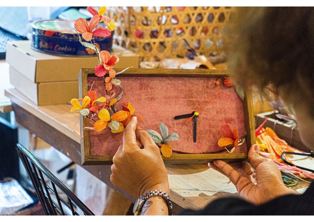 Ho Chi Minh City: Vietnamese Floral Clock-Making Workshop