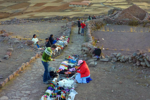 Från Cusco: Titicacasjön - dagsutflykt med sovande busstur