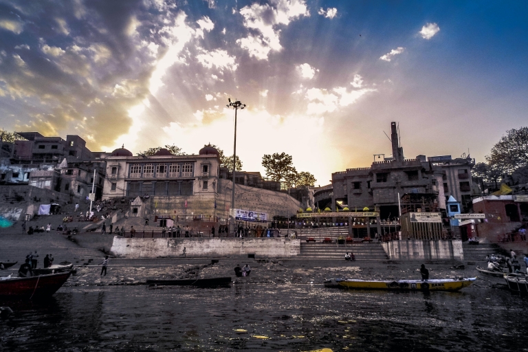 Całodniowa wycieczka samochodem z przewodnikiem po Varanasi i Sarnath