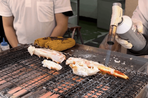 Tsukiji Market Foodie Tour: Enjoy Seafood, Sushi, and Sake