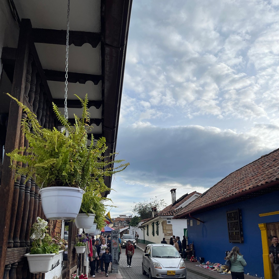 Colagem de mídia