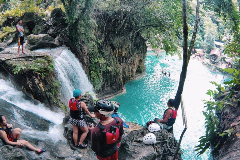 Cebu: Kawasan Falls Canyoneering with Ziplining Tour Cebu: Group Tour Kawasan Falls Canyoneering with Zipline