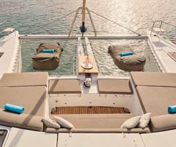Dia | Crucero de día y al atardecer con menú elaborado por uno de los 100 mejores chefs de Grecia.